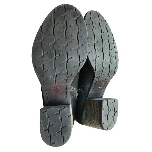 Matisse Distressed Black Leather Moto Style Heeled Booties size 7.5 - Picture 8 of 16